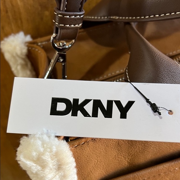 Donna Karan NYC | Medium Hadlee Tote w/ Faux Fur - Picture 3 of 12